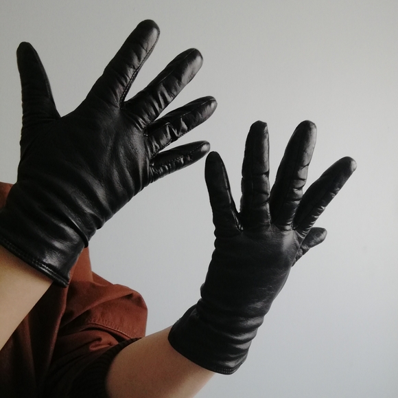* Charter Club Cashmere Lined Leather Tech Gloves - Picture 5 of 8